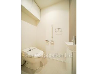 Lavatory ※Photo of the same layout on 30 floor. Decoration and fixture may differ.