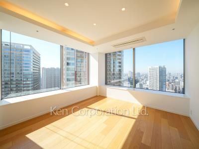 Living-Dining ※Photo of the same layout on 41 floor. Decoration and fixture may differ.