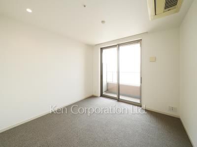 Bedroom ※Photo of the same layout on 40 floor. Decoration and fixture may differ.