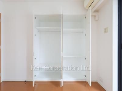 Closet ※Photo of the same layout on 3 floor. Decoration and fixture may differ.