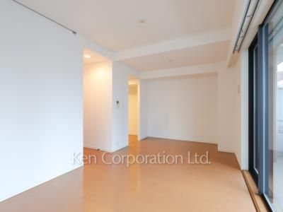 Living-Dining ※Photo of the same layout on 3 floor. Decoration and fixture may differ.