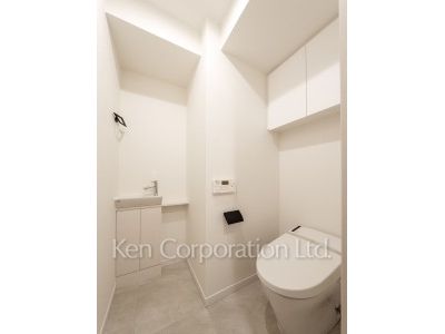 Lavatory