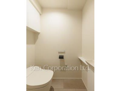 Powder Room ※Photo of the same layout on 20 floor. Decoration and fixture may differ.
