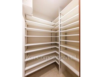 Other Interior/Fixtures ※Photo of the same layout on 27 floor. Decoration and fixture may differ.