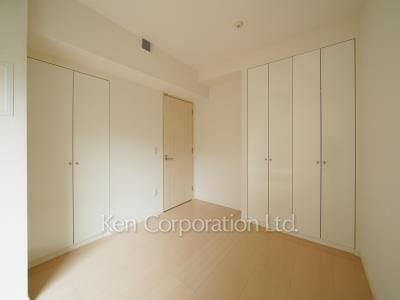 Bedroom ※Photo of the same layout on 3 floor. Decoration and fixture may differ.