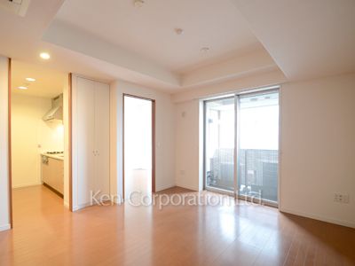 Living-Dining ※Photo of the same layout on 7 floor. Decoration and fixture may differ.