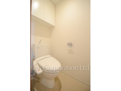 Lavatory ※Photo of the same layout on 7 floor. Decoration and fixture may differ.