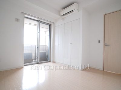 Bedroom ※Photo of the same layout on 22 floor. Decoration and fixture may differ.
