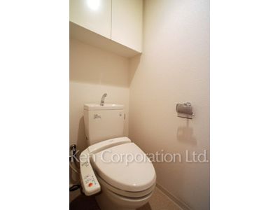 Lavatory ※Photo of the same layout on 22 floor. Decoration and fixture may differ.