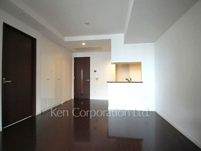 Living-Dining ※Photo of the same layout on 15 floor. Decoration and fixture may differ.