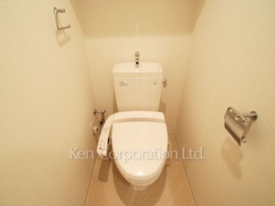 Lavatory ※Photo of the same layout on 6 floor. Decoration and fixture may differ.