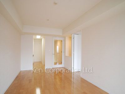 Living-Dining ※Photo of the same layout on 6 floor. Decoration and fixture may differ.