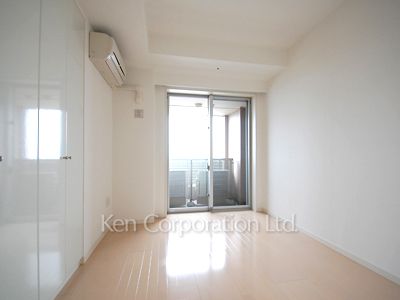 Bedroom ※Photo of the same layout on 19 floor. Decoration and fixture may differ.