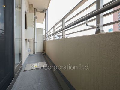 Balcony ※Photo of the same layout on 12 floor. Decoration and fixture may differ.