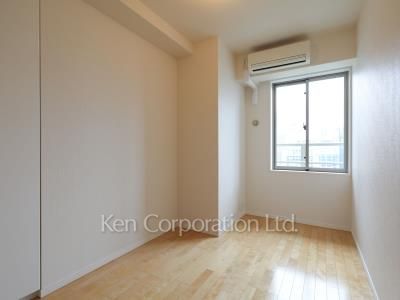 Bedroom ※Photo of the same layout on 21 floor. Decoration and fixture may differ.