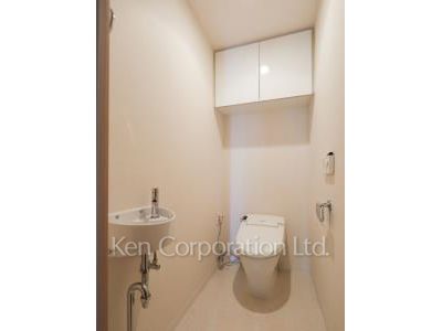 Lavatory ※Photo of the same layout on 21 floor. Decoration and fixture may differ.