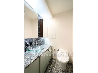 Lavatory