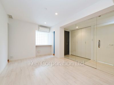 Bedroom ※Photo of the same layout on 1 floor. Decoration and fixture may differ.