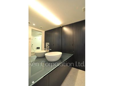 Powder Room