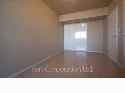 Bedroom ※Photo of the same layout on 12 floor. Decoration and fixture may differ.