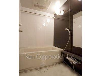 Bath ※Photo of the same layout on 12 floor. Decoration and fixture may differ.