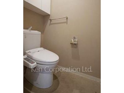 Lavatory ※Photo of the same layout on 12 floor. Decoration and fixture may differ.