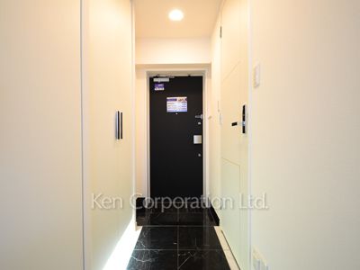 Entrance ※Photo of the same layout on 3 floor. Decoration and fixture may differ.