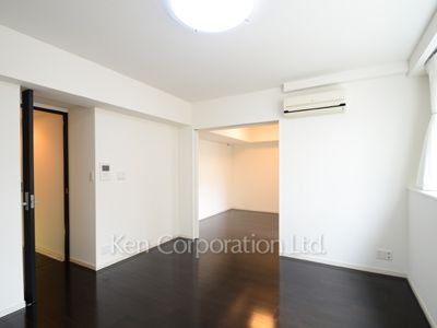 Living-Dining ※Photo of the same layout on 3 floor. Decoration and fixture may differ.