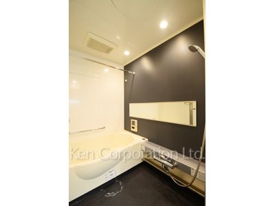 Bath ※Photo of the same layout on 3 floor. Decoration and fixture may differ.