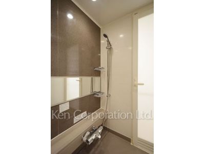 Bath ※Photo of the same layout on 10 floor. Decoration and fixture may differ.