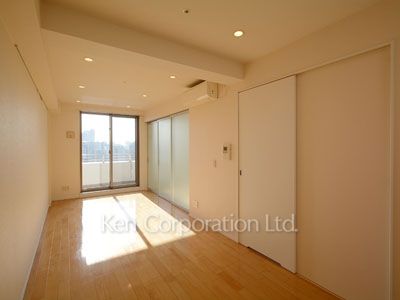 Living-Dining ※Photo of the same layout on 12 floor. Decoration and fixture may differ.