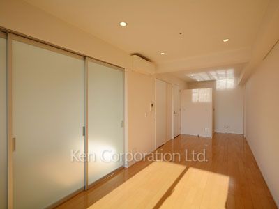 Living-Dining ※Photo of the same layout on 12 floor. Decoration and fixture may differ.