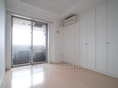 Bedroom ※Photo of the same layout on 22 floor. Decoration and fixture may differ.