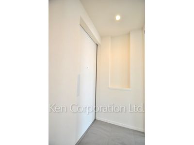 Entrance ※Photo of the same layout on 20 floor. Decoration and fixture may differ.