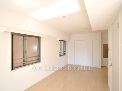 Living-Dining ※Photo of the same layout on 10 floor. Decoration and fixture may differ.