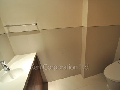 Lavatory ※Photo of the same layout on 34 floor. Decoration and fixture may differ.