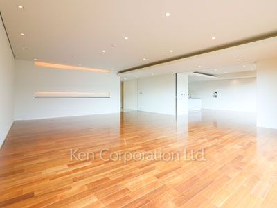 Living-Dining ※Photo of the same layout on 2 floor. Decoration and fixture may differ.