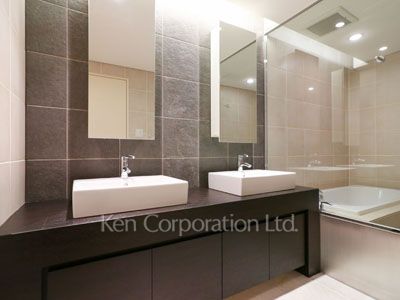 Powder Room ※Photo of the same layout on 2 floor. Decoration and fixture may differ.