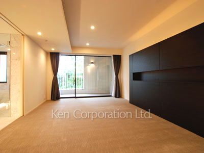 Bedroom ※Photo of the same layout on 3 floor. Decoration and fixture may differ.