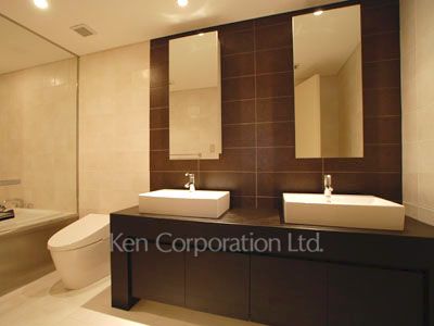 Powder Room ※Photo of the same layout on 3 floor. Decoration and fixture may differ.
