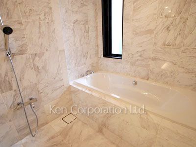 Bath ※Photo of the same layout on 3 floor. Decoration and fixture may differ.