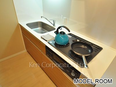 Kitchen ※Photo of the same layout on 19 floor. Decoration and fixture may differ.