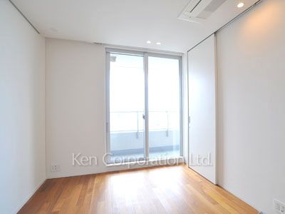 Bedroom ※Photo of the same layout on 23 floor. Decoration and fixture may differ.