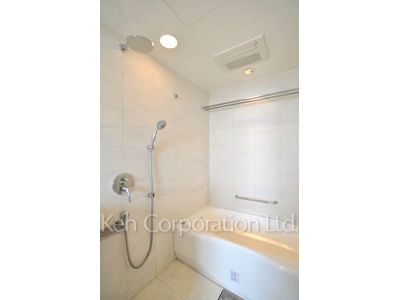 Bath ※Photo of the same layout on 23 floor. Decoration and fixture may differ.
