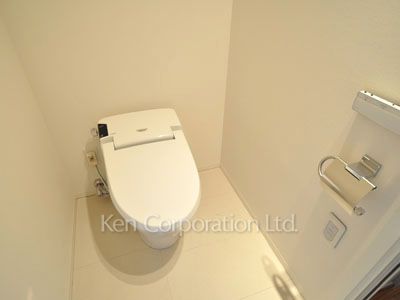 Lavatory ※Photo of the same layout on 23 floor. Decoration and fixture may differ.