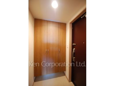 Entrance ※Photo of the same layout on 3 floor. Decoration and fixture may differ.