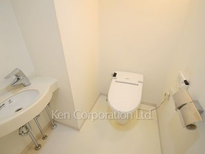 Lavatory