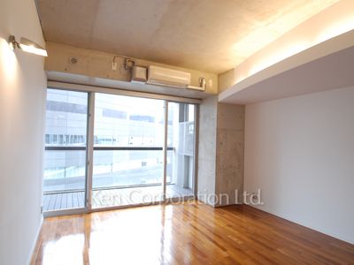 Living-Dining ※Photo of the same layout on 7 floor. Decoration and fixture may differ.