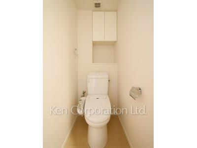 Lavatory ※Photo of the same layout on 5 floor. Decoration and fixture may differ.