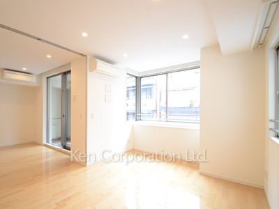 Living-Dining ※Photo of the same layout on 3 floor. Decoration and fixture may differ.